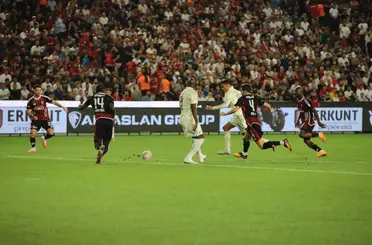 Trendyol Süper Lig: Gaziantep FK: 0 - Fenerbahçe: 0 (Maç devam ediyor)