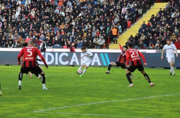 Trendyol Süper Lig: Gaziantep FK: 1 - Trabzonspor: 2 (Maç sonucu) 