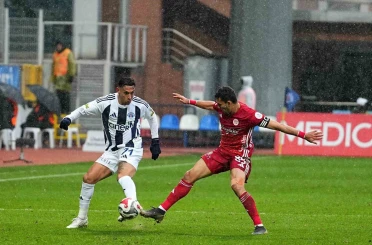 Trendyol Süper Lig: Kasımpaşa: 0 - Antalyaspor: 0 (İlk yarı) 