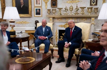 Trump, İngiltere Kralı Charles’ı Beyaz Saray’da askeri törenle karşıladı 