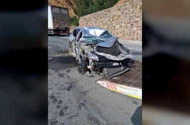 Tünel çıkışında kamyona çarpan otomobil takla attı: 1 yaralı 