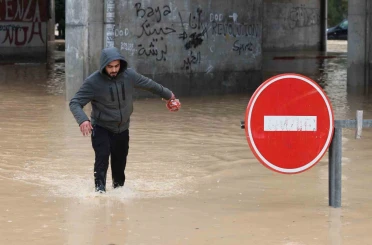 Tunus’ta son 76 yılın en şiddetli yağışı: 4 ölü 