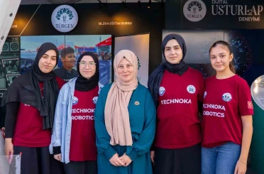 TÜRGEV standı TEKNOFEST’te milli gururun merkezi oldu 