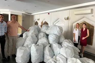 Turizm tesisinden örnek davranış: Pet şişeleri toplayıp geri dönüşüme gönderiyorlar
