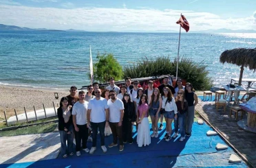 Turizm ve Seyahat Hizmetleri öğrencilerine Amatör Denizci Belgesi eğitimi verildi 