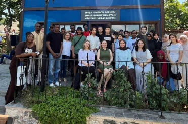 Türk el sanatları, yabancı öğrenciler aracılığıyla uluslararası alana taşınıyor 