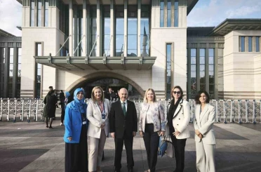 Türk Tıp Dünyası Kurultayında Kakaçoğlu’na teşekkür 