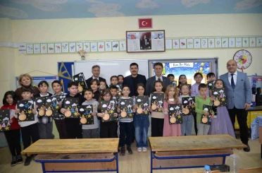 Türkeli’de yarıyıl tatili, karne sevinciyle başladı 