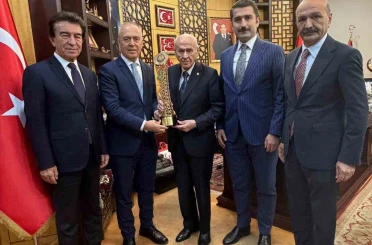 Türkiye Bisiklet Federasyonu’ndan MHP Genel Başkanı Devlet Bahçeli’ye ziyaret