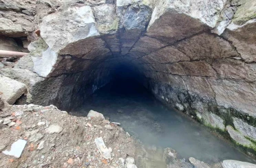 Türkiye’de bir örneği daha yok; Trabzon’da Roma dönemine ait su kanalı ortaya çıktı 