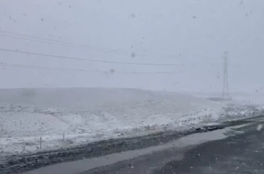 Türkiye’nin en kurak ilçelerinden Karapınar’da kar sevinci 