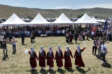 Türkiye’nin en yüksek rakımlı tatlı su gölü Balık Gölü’nde şenlik coşkusu 