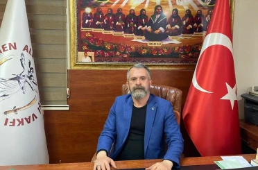 Türkmen Alevi Bektaşi Vakfı Genel Başkanı Özdemir’den bayrağa saygısızlığa tepki: 