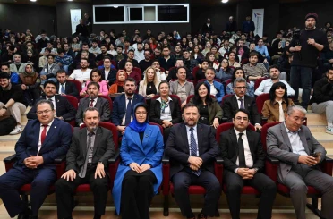 TUSAŞ Genel Müdürü Demiroğlu’ndan öğrencilere konferans 