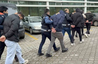 Tütün kaçakçılığından 4 kişiye adli kontrol 