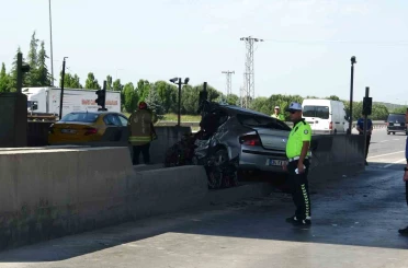 Tuzla Orhanlı Gişeleri’nde feci kaza: 29 yaşındaki sürücü hayatını kaybetti 