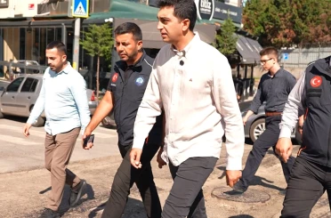 Tuzla’da asfalt seferberliği: Ana caddeler ve ara sokaklar yaz boyunca yenileniyor 