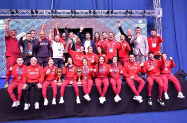 U23 Avrupa Boks Şampiyonası’nda millilerden tarihi zafer 