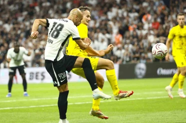 UEFA Avrupa Ligi: Beşiktaş: 1 - Hradec Kralove: 0 (İlk yarı) 