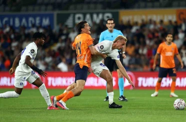 UEFA Konferans Ligi: Başakşehir: 0 - Inter Turku: 0 (Maç devam ediyor) 