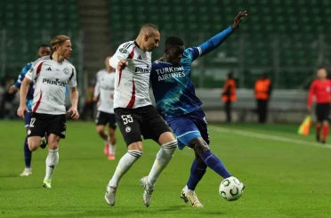 UEFA Konferans Ligi: Legia Varşova: 0 - Samsunspor: 1 (İlk yarı) 