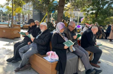 Ufka Yolculuk 13. yılında Aydınlıları yeniden kitapla buluşturdu 