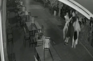 Ukraynalı çocuk sırtından böyle bıçaklanmış 