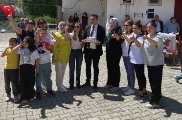 Ula Çiçekli Mahallesi Muhtarı Karan’dan ‘Anneler Günü’ etkinliği 