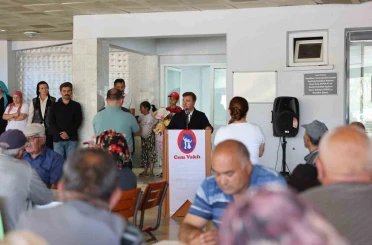 Ulalar Cemevinde aşure dağıtım programı düzenlendi 