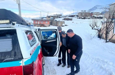 UMKE ekipleri iki hastaya zamanında müdahalede bulundu 