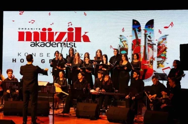 Ümraniye Belediyesi Müzik Akademisi’nden yüzde yüz başarı 
