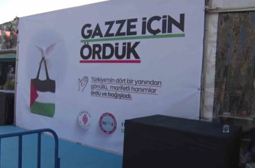 Ümraniye’de kadınların Gazze için ördüğü el emeği ürünler satışa sunuldu 
