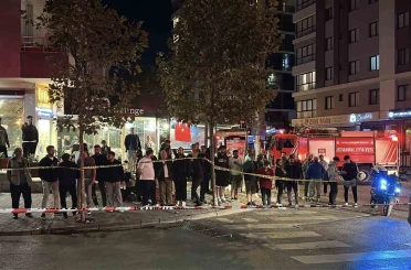 Ümraniye’de nalbur dükkanında çıkan yangın korkuttu 