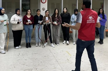 Üniversite öğrencileri bağımlılıkla mücadele kapsamında bilgilendirildi 