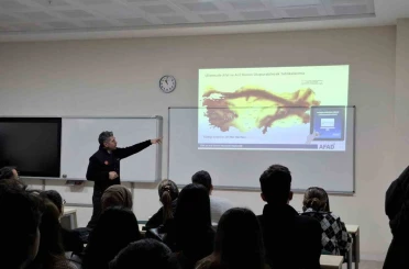 Üniversite öğrencilerine ve akademik personele afet eğitimi 