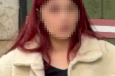 Üniversite öğrencisi genç kız kardeşlerine saldıran babasını bıçakladı