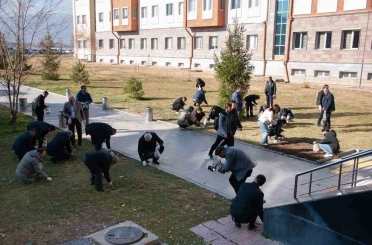 Üniversite yönetiminden çevre duyarlılığı mesajı 