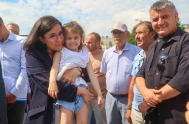 Uşak Belediye Başkan Vekili Özkan Sarayaltı Durağı’nda şoför esnafıyla buluştu 