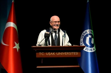 Uşak Üniversitesi’nde Akademik Yükselme ve Cübbe Giyme Töreni gerçekleşti 