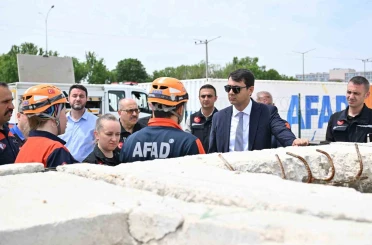 Uşak Valisi Kartal’dan AFAD’a ziyaret 