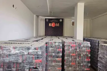 Uşak’ta 16 bin 200 adet tarihi geçmiş enerji içeceği ele geçirildi

