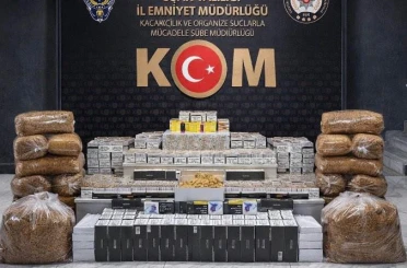 Uşak’ta çok sayıda kaçak makaron ve tütün ele geçirildi 