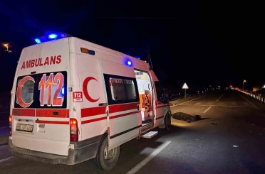 Uşak’ta feci kaza: Otomobilin çarptığı 3 kişi hayatını kaybetti 