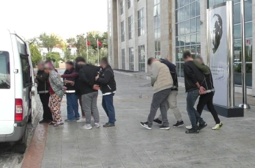 Uşak’ta uyuşturucu operasyonunda 7 kişi tutuklandı 