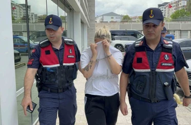 Uyuşturucu suçundan hapis cezası olan kadın yakalandı 