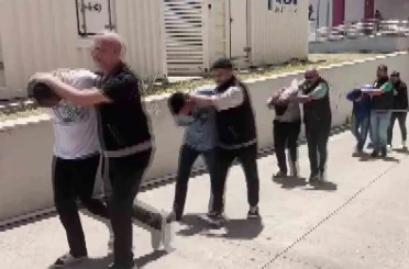 Uyuşturucu ve silahlarla yakalandılar: 4 kişi tutuklandı 