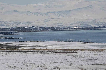 Uzmanlardan Van Gölü Havzası için uyarı: Kar yağışı aldatmasın 