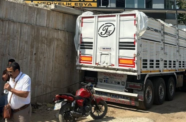 Üzüm yüklemeye geldi, yaşamını yitirdi 