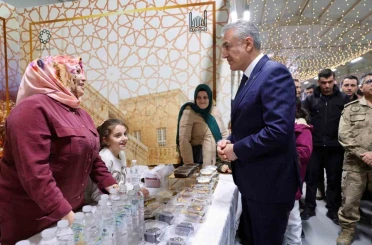 Vali Akkoyun ’Ramazan Sokağını’ gezdi 