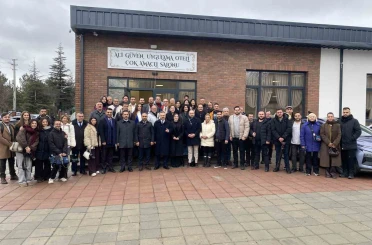 Vali Aksoy, basın mensuplarıyla vedalaştı 